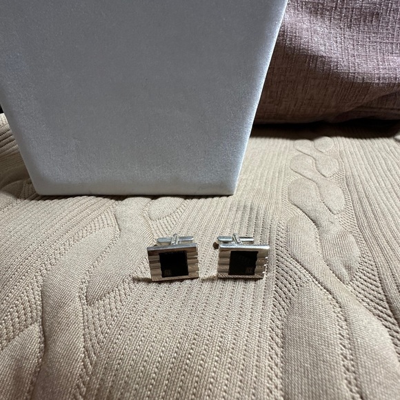 Silver and Black enamel Cufflinks - Picture 9 of 16